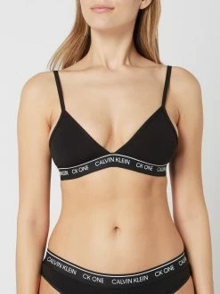 CK One Triangel-BH Mit Verstellbaren Trägern - Schwarz -Hanro shop 99730k2fal930ji58d736gqb9h8lccaka91l2hi6ad7kqda1616l8da49lal8i2j8db4adamakp5ad288so62o9o6kq32e1g6koj0p9k6di34e9n6kr6ap3465hj2d9ocopj4cg