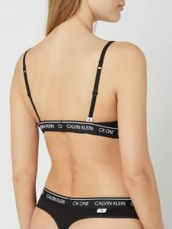 CK One Triangel-BH Mit Verstellbaren Trägern - Schwarz -Hanro shop ap9jciql8d6jcj2195932ci68sq54dac610j4kq99t750e2fakokidi8aopksea294p48e29911j0e9h9t3j4pb5cdh66eb174r36o9k74r3eeb3c5hm4opo75h34phi60pm6o8